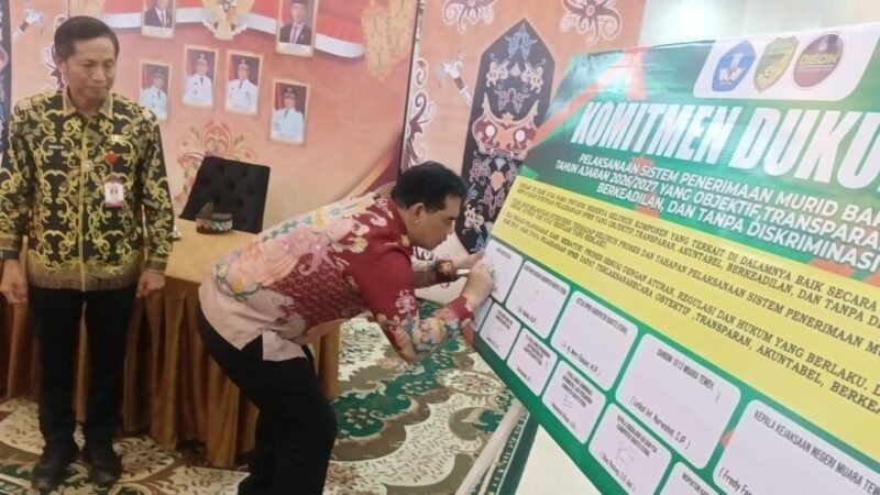 Pemkab Barut Tandatangani Pakta Integritas Dukung Pelaksanaan SPMB
