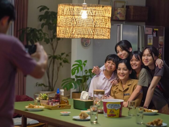 Film Keluarga yang Bikin Penontonnya Menangis Haru “Yang Lain Boleh Hilang Asal Kau Jangan” Tayang 13 Mei 2026