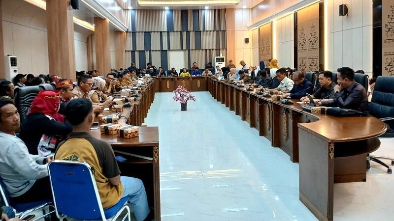 Ikuti RDP DPRD, Pemkab Barito Utara Komitmen Dukung Pengembangan WPR Sesuai Ketentuan yang Berlaku