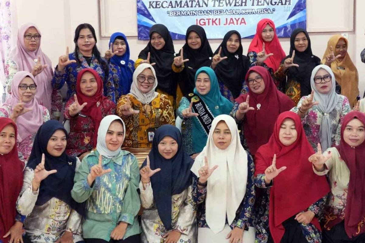 Narasumber Pertemuan Rutin IGTKI-PGRI, Bunda PAUD Barito Utara Tekankan Pentingnya Pembelajaran Menyenangkan