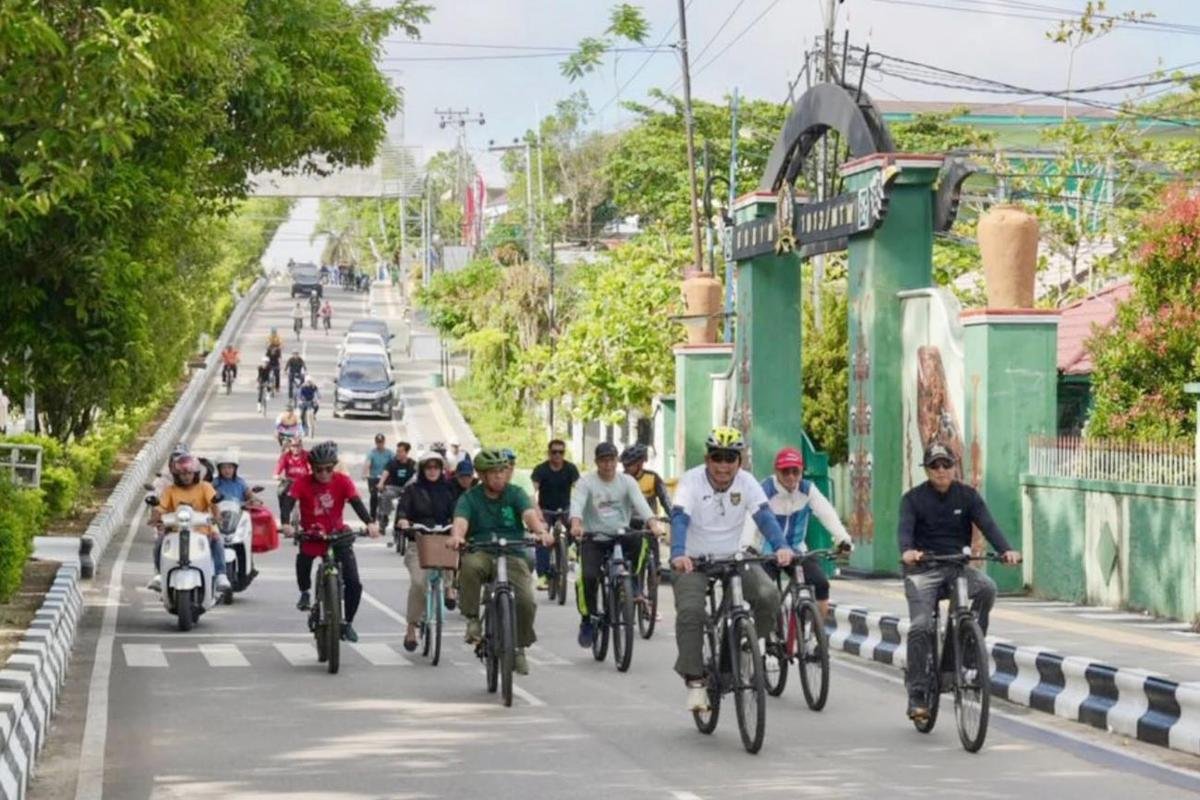 Gowes Bersama Jajaran, Bupati Barut Sempatkan Tinjau Lokasi Batara Expo 2026 dan Cek Lokasi CFD