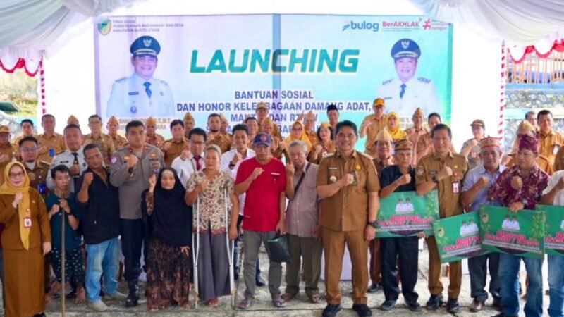 Pemkab Barut Salurkan Bansos Permakanan dan Honorarium Kelembagaan Damang Adat, Mantir Adat, serta RT/RW