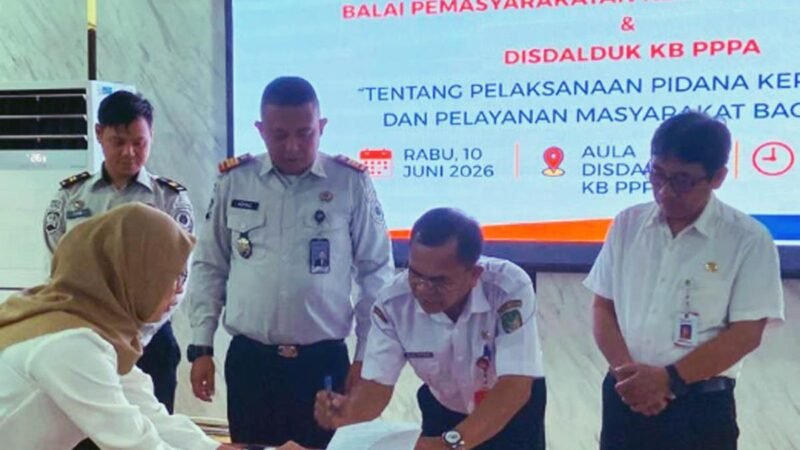 Perkuat Sinergi, Bapas Kelas II Muara Teweh dan Disdalduk KB PPPA Barito Utara Tandatangani PKS
