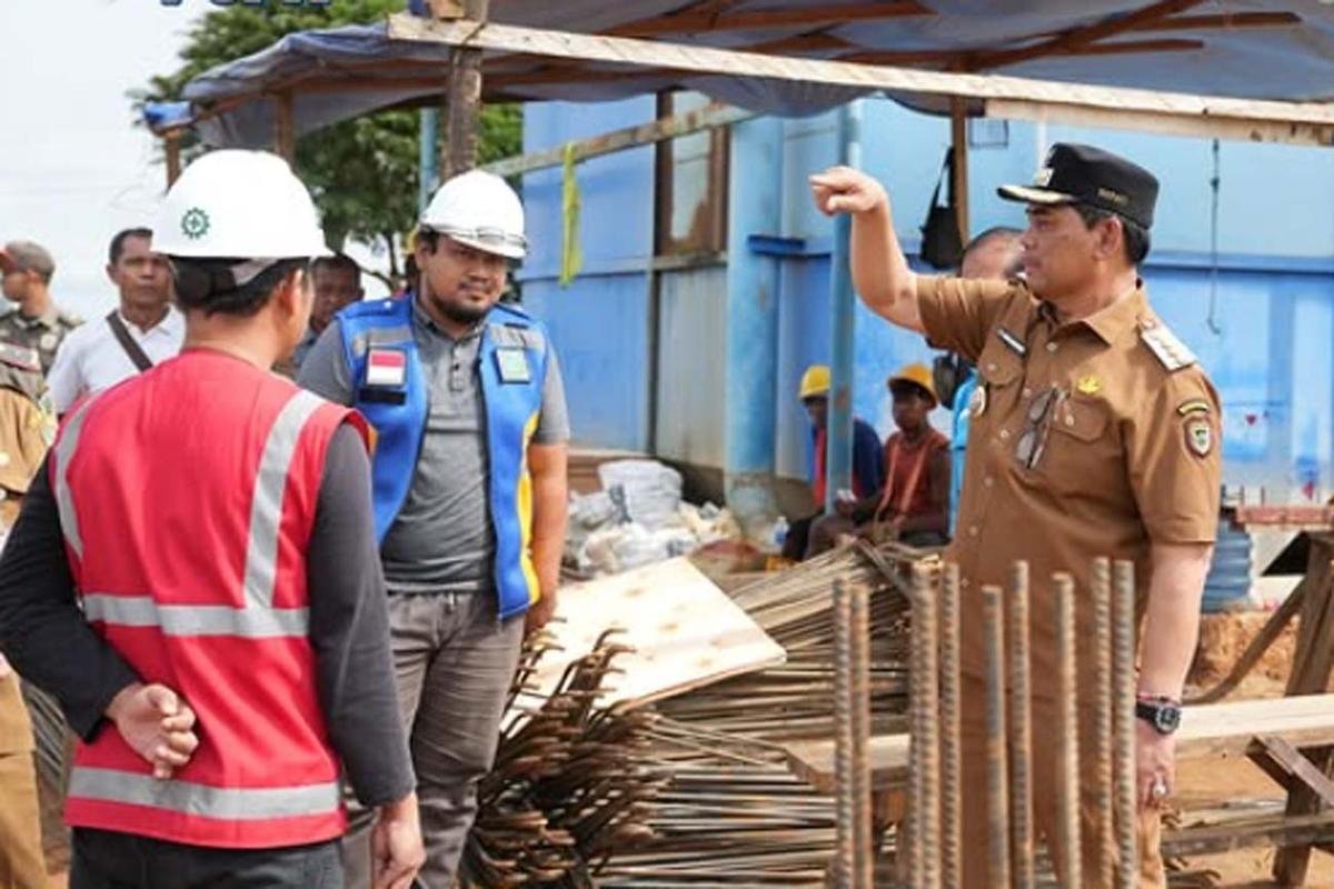 Pastikan Penyaluran Air Bersih Berjalan Optimal, Bupati Barito Utara Tinjau Instalasi Pengolahan Air