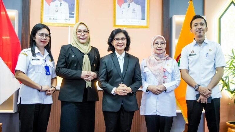 Pj Sekda Linae Victoria Aden Pimpin Sertijab Kadis DPMPTSP, Dispursip dan Diskominfosantik