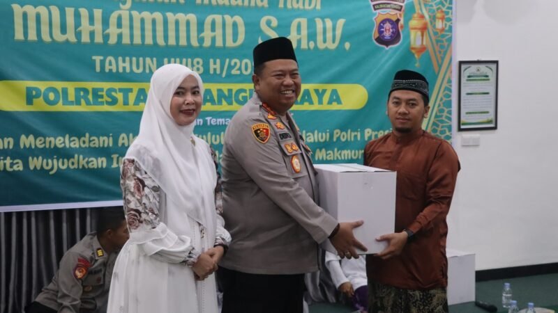Petik Hikmah Maulid, Kapolresta Palangka Raya Pimpin Peringatan di Masjid As-Salam