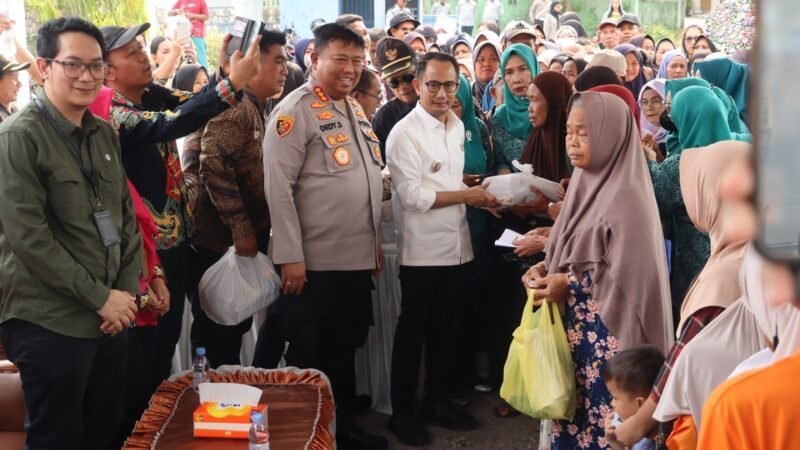Dukung Pasar Murah Pemko, Kapolresta Palangka Raya Hadiri Kegiatan di Pasar Besar
