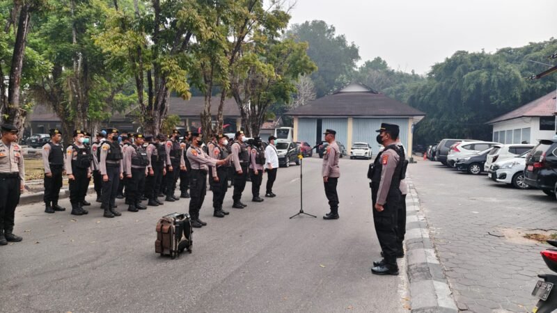 Polresta Palangka Raya Gelar Apel Kesiapan Pam Aksi Damai di Kantor Gubernur Kalteng