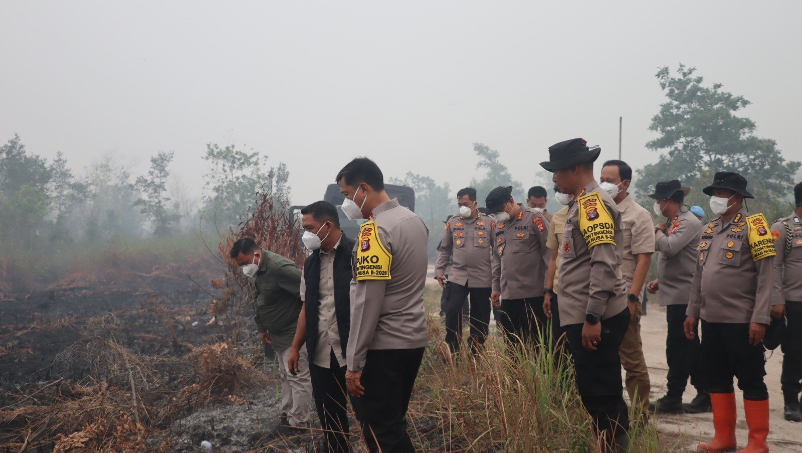 Kapolresta Palangka Raya Dampingi Aslog Kapolri Tinjau Penanganan Karhutla di Jalan Manduhara