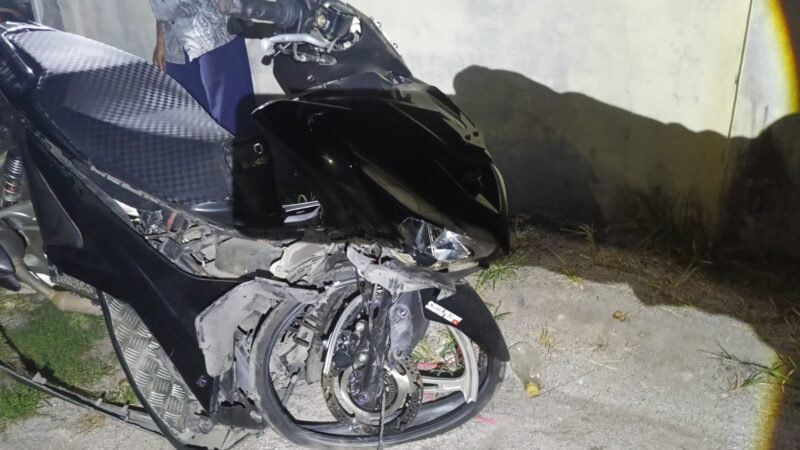 Quick Respons Laka Lantas, Polsek Sabangau Datangi TKP di Jalan Mahir Mahar