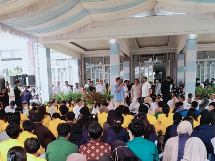 Pemerintah Provinsi Kalteng Salurkan Bantuan Pangan Karhutla untuk 3.500 Mahasiswa di Palangka Raya