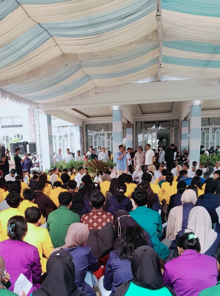 Pemerintah Provinsi Kalteng Salurkan Bantuan Pangan Karhutla untuk 3.500 Mahasiswa di Palangka Raya